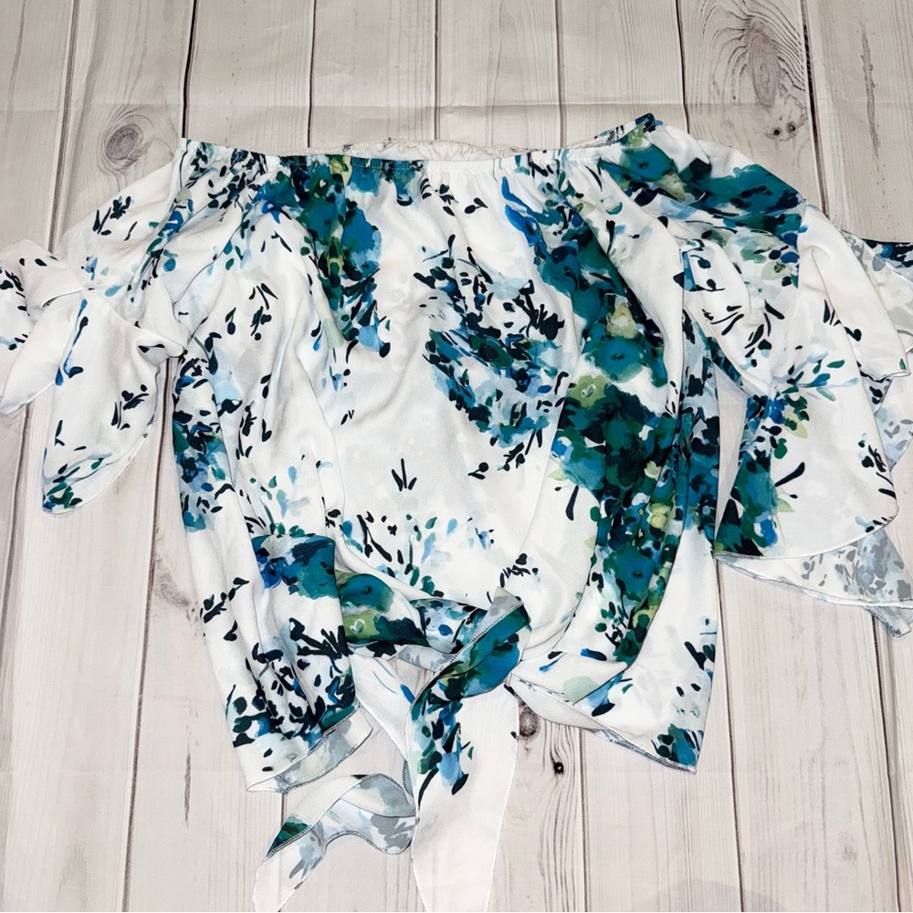 Floral off the Shoulder Crop Top Blouse - Women's Size Medium - Picture 2 of 5